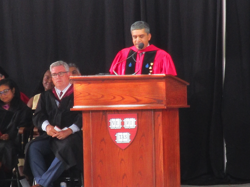 Rakesh Khurana at the podium
